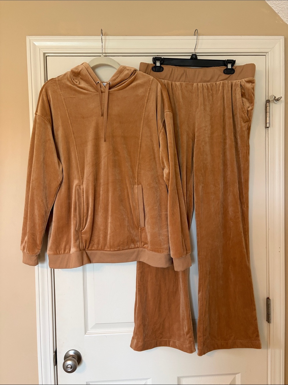 Plush Hooded Jogger Set in Camel - Cozy Two-Piece Set